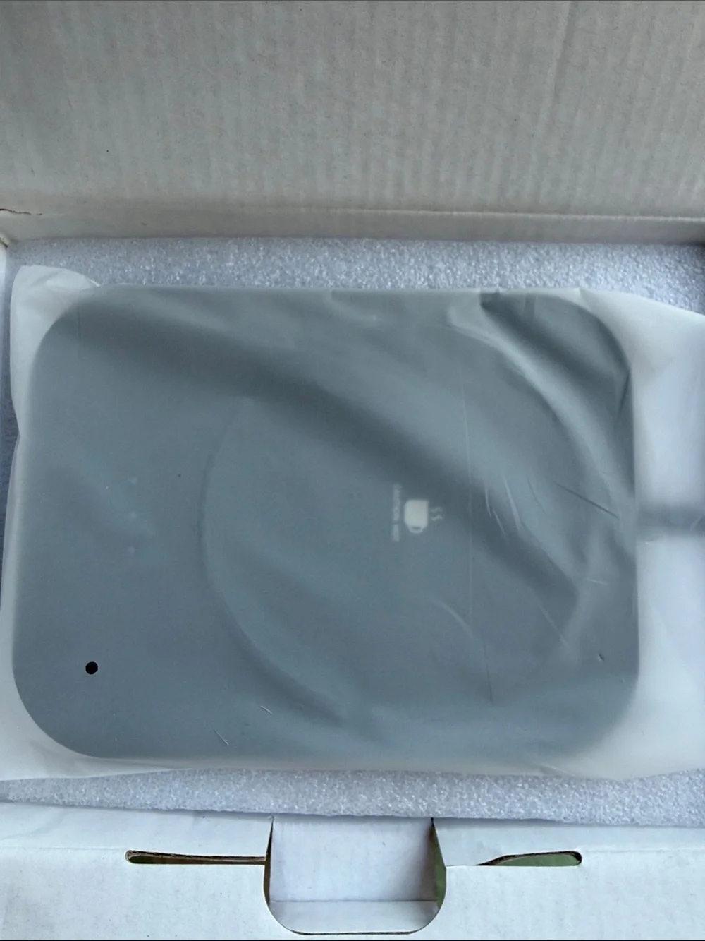 NWT Intelligent Mug Warmer with Black mug and warmer in Red Box